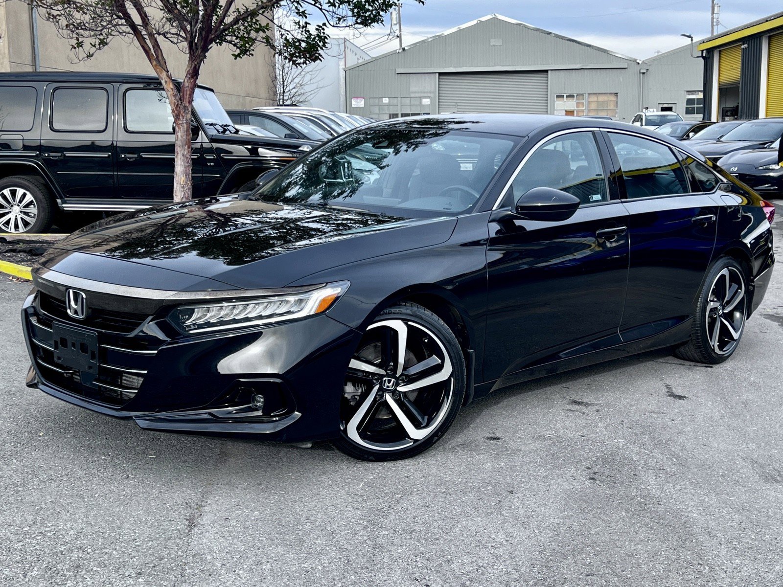 Used 2022 Honda Accord Sport image 1