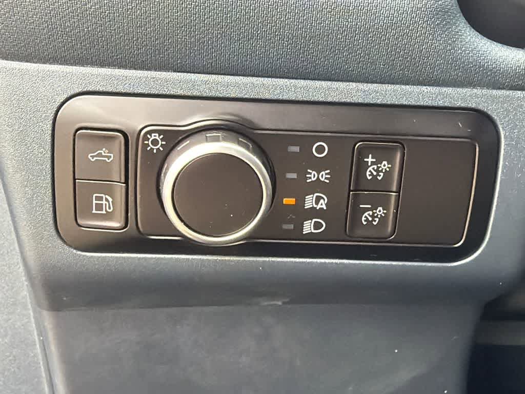 Used 2023 Ford Maverick XLT image 30