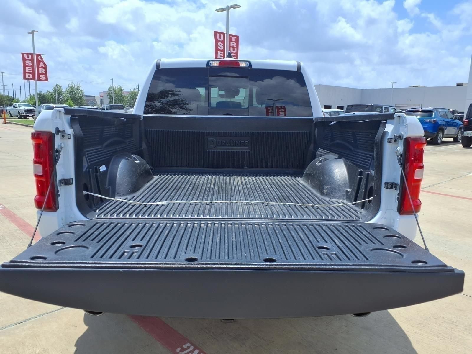 Used 2025 RAM 1500 Laramie AWD/4WD image 25