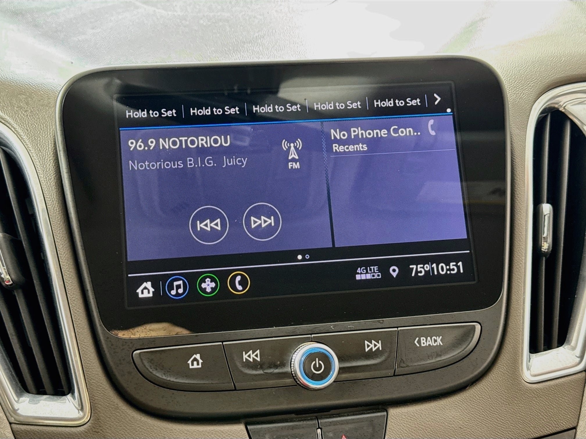 Used 2020 Chevrolet Malibu LT FWD image 16