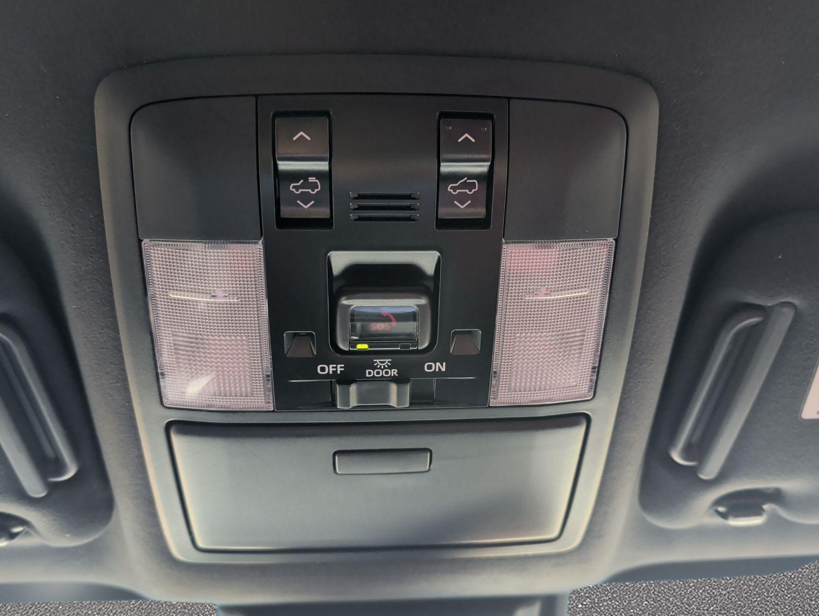 Certified 2023 Lexus GX 460 Luxury w/ Sport Design Package AWD/4WD image 22