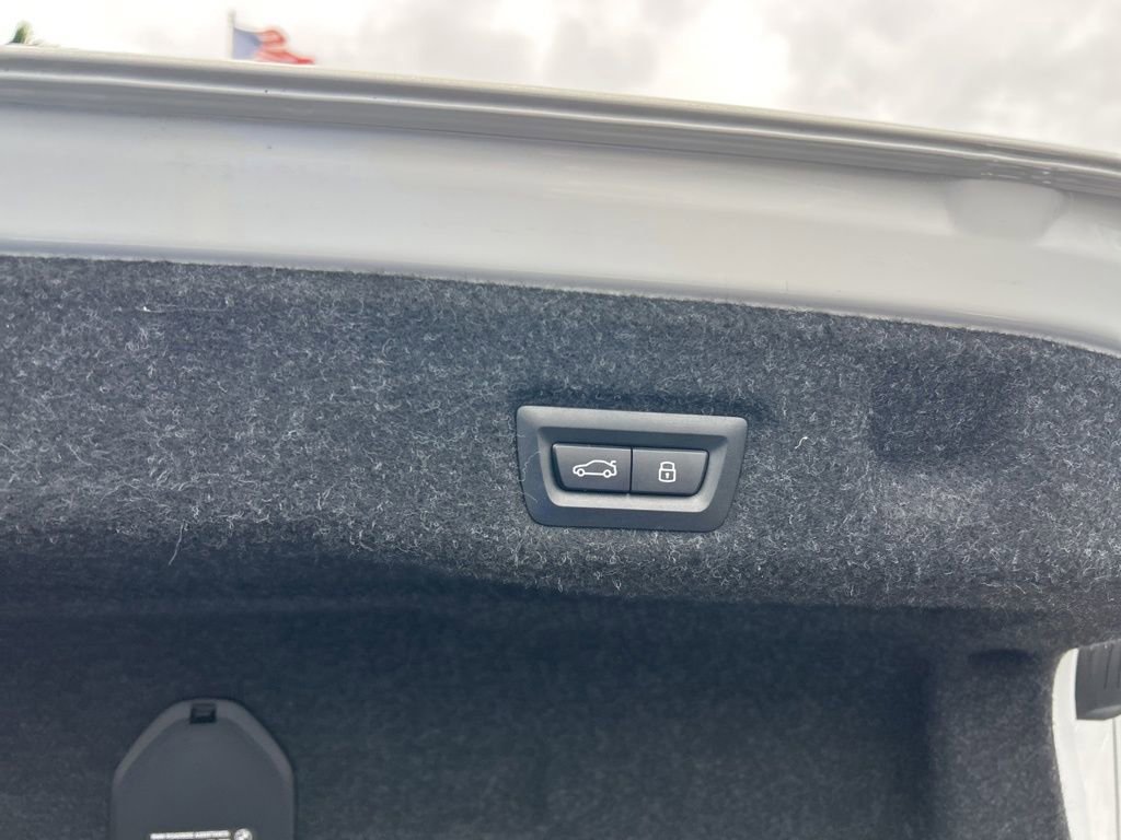 Used 2025 BMW 530i image 30