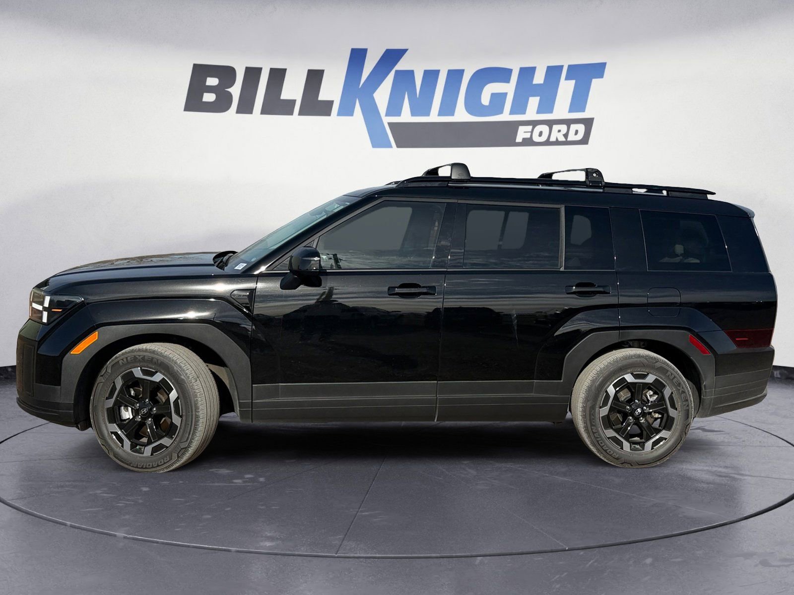 Used 2025 Hyundai Santa Fe SEL image 2