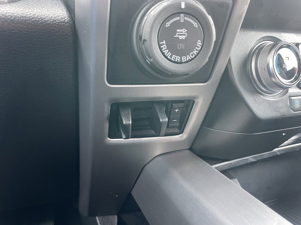 Used 2019 Ford F150 Platinum w/ Equipment Group 701A Luxury image 53