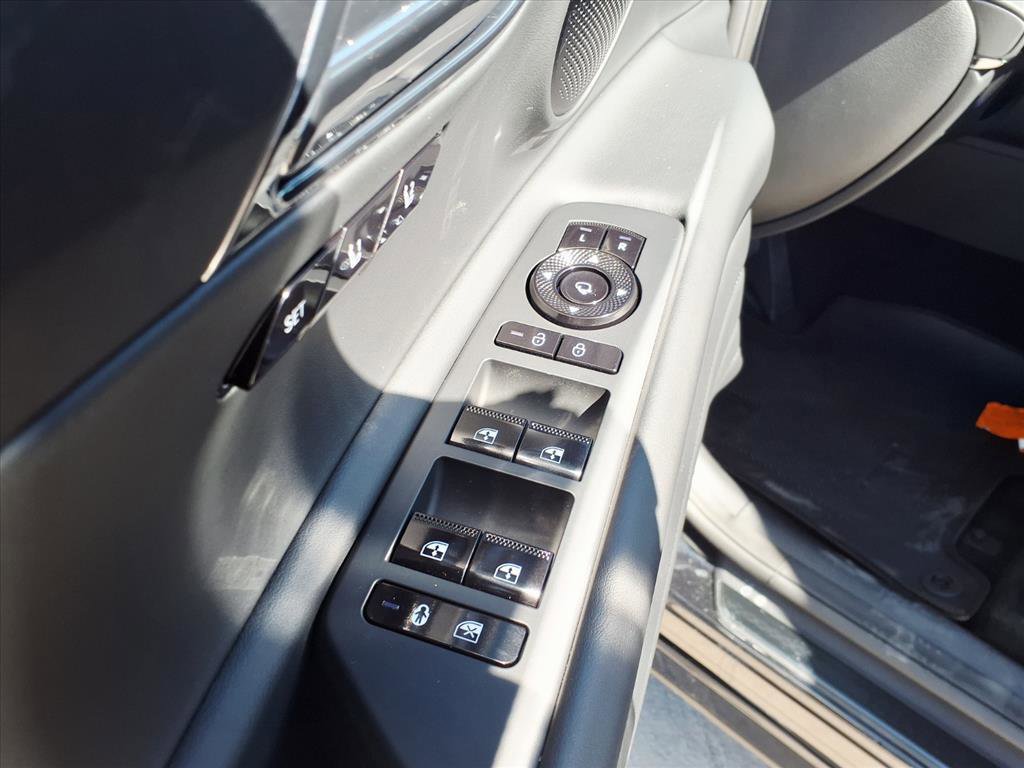 Certified 2026 Genesis GV80 3.5T Prestige image 21