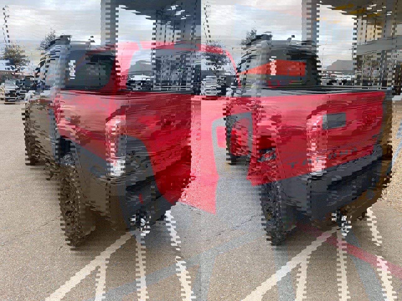 Used 2022 Toyota Tacoma TRD Sport w/ TRD Premium Sport Package image 6