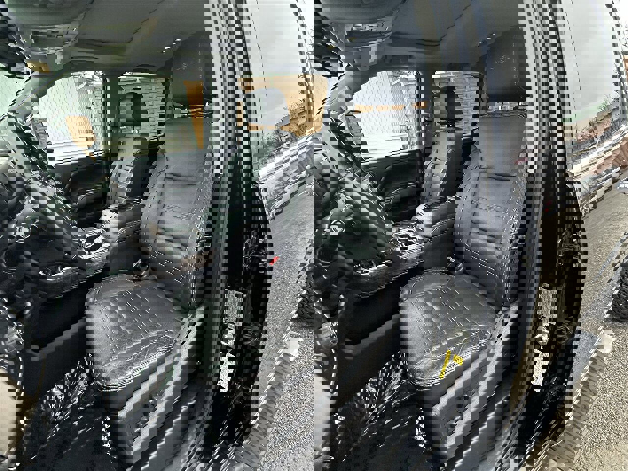 Used 2016 GMC Sierra 3500 Denali w/ Duramax Plus Package image 5