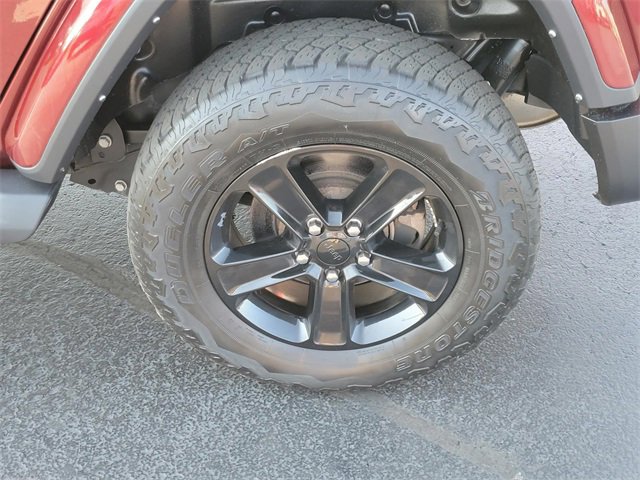 Used 2021 Jeep Wrangler Unlimited Sahara image 9
