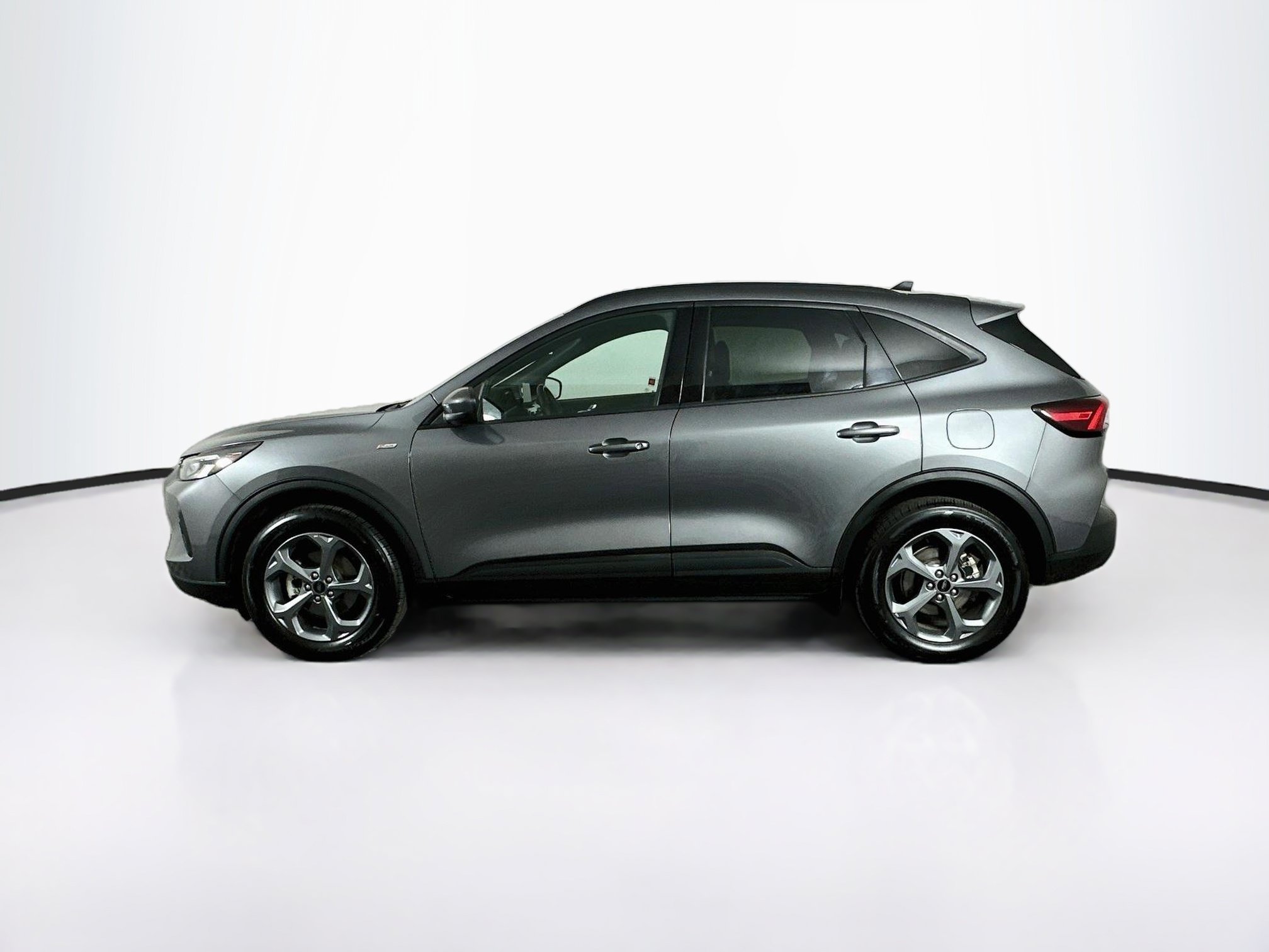 Used 2025 Ford Escape ST-Line Select AWD/4WD image 4