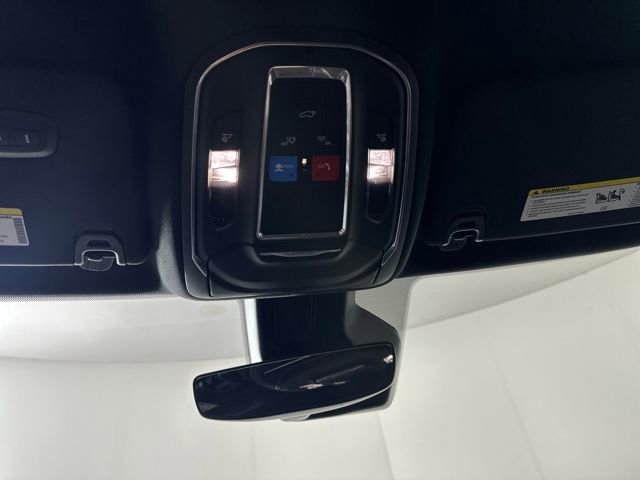 Used 2022 Jeep Wagoneer Series III w/ Flexible Seating Group image 45