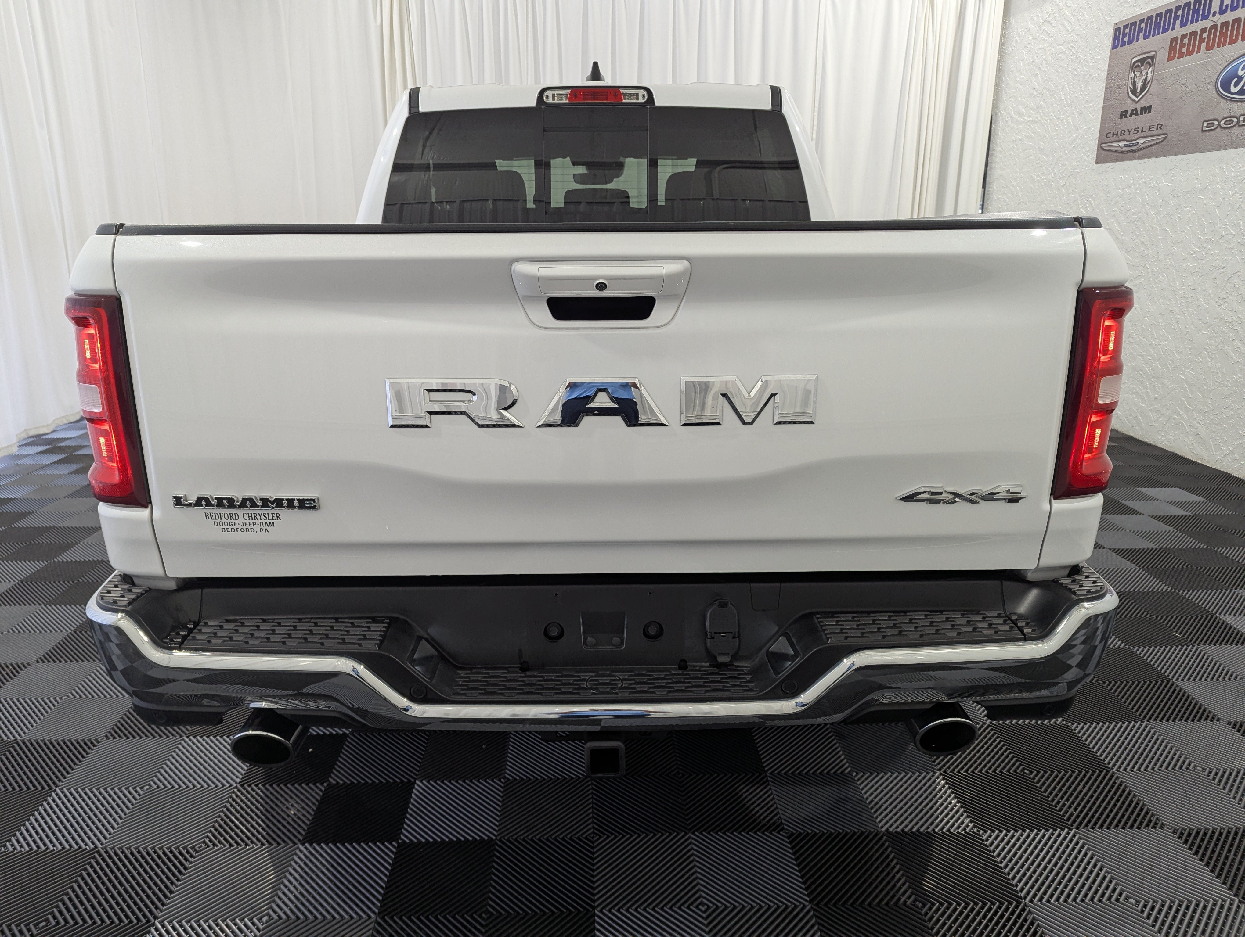 Used 2026 RAM 1500 Laramie AWD/4WD image 10