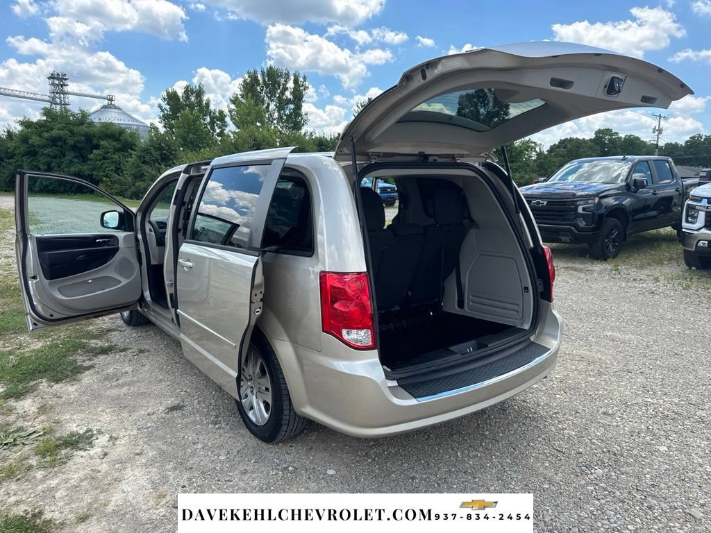 Used 2014 Dodge Grand Caravan SE w/ Quick Order Package 29E SE FWD image 12