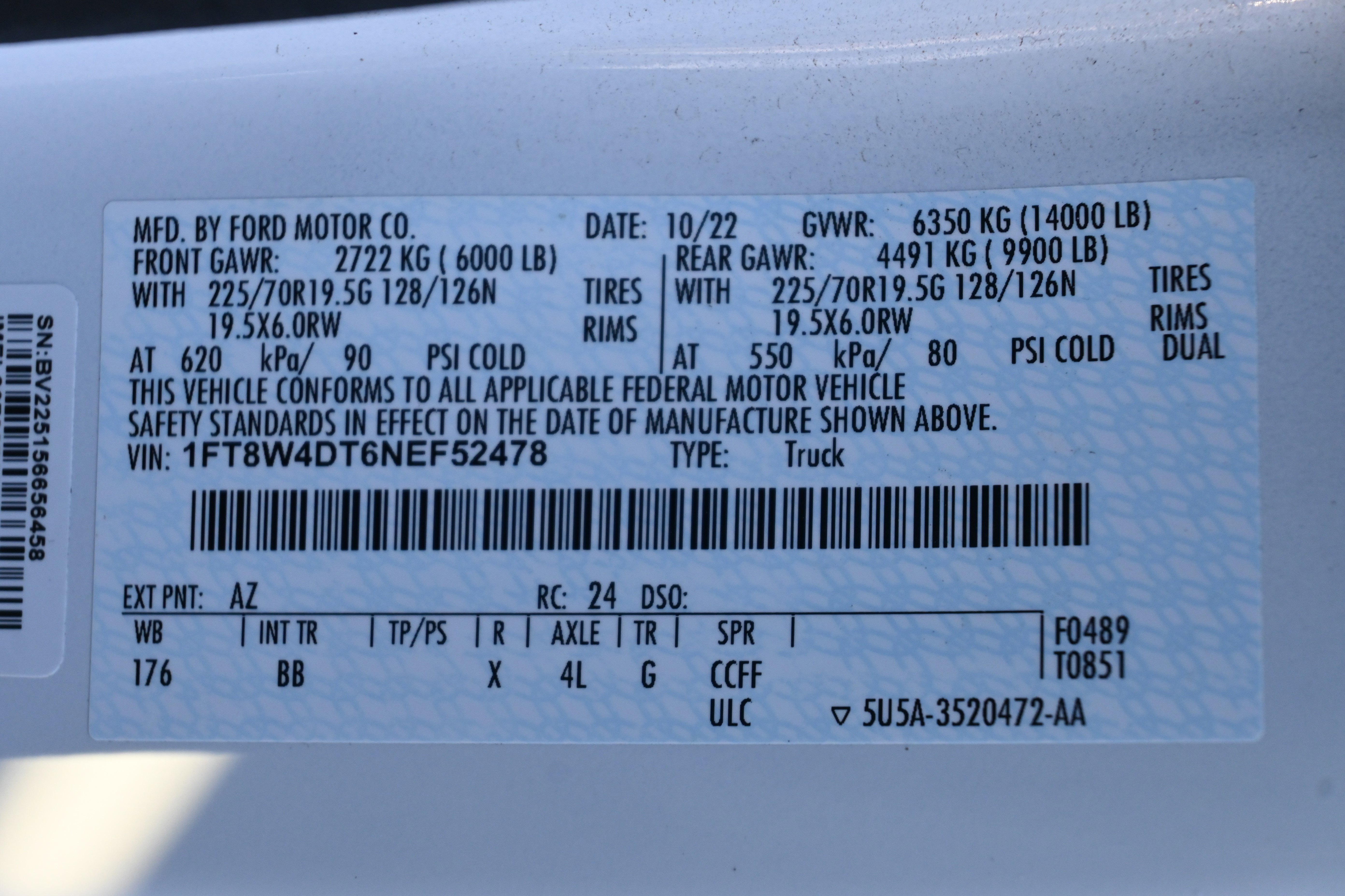 Used 2022 Ford F450 Platinum w/ FX4 Off-Road Package image 37