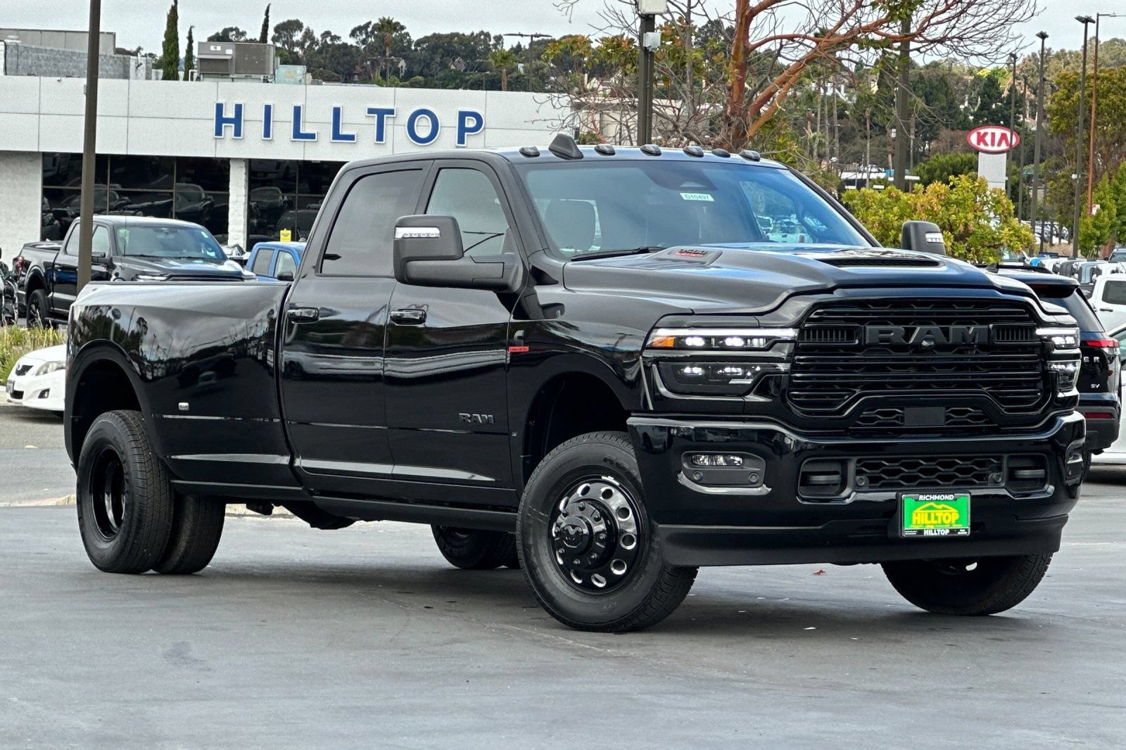 New 2026 RAM 3500 Laramie AWD/4WD video 2