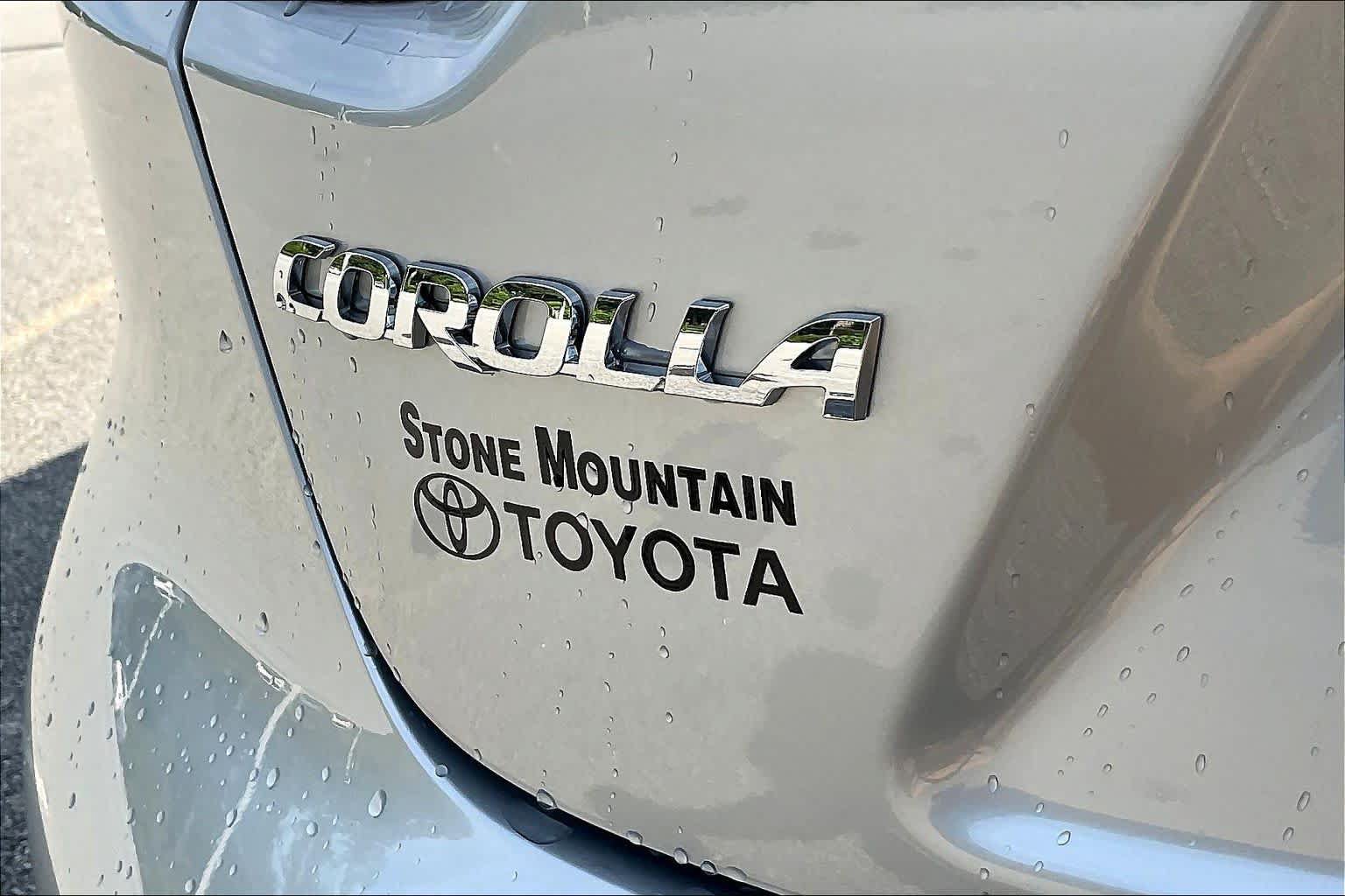 Used 2026 Toyota Corolla LE FWD image 10