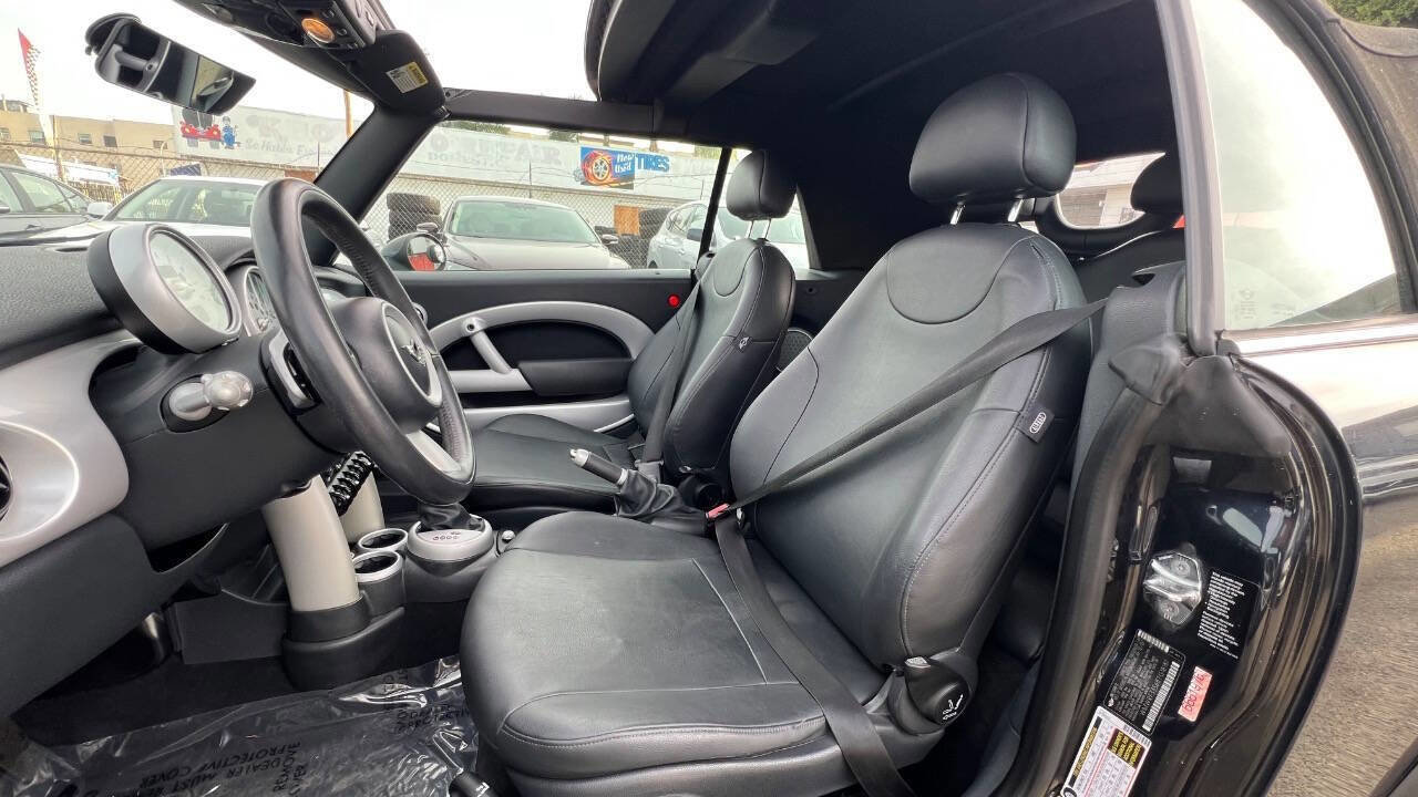 Used 2008 MINI Cooper Convertible image 15