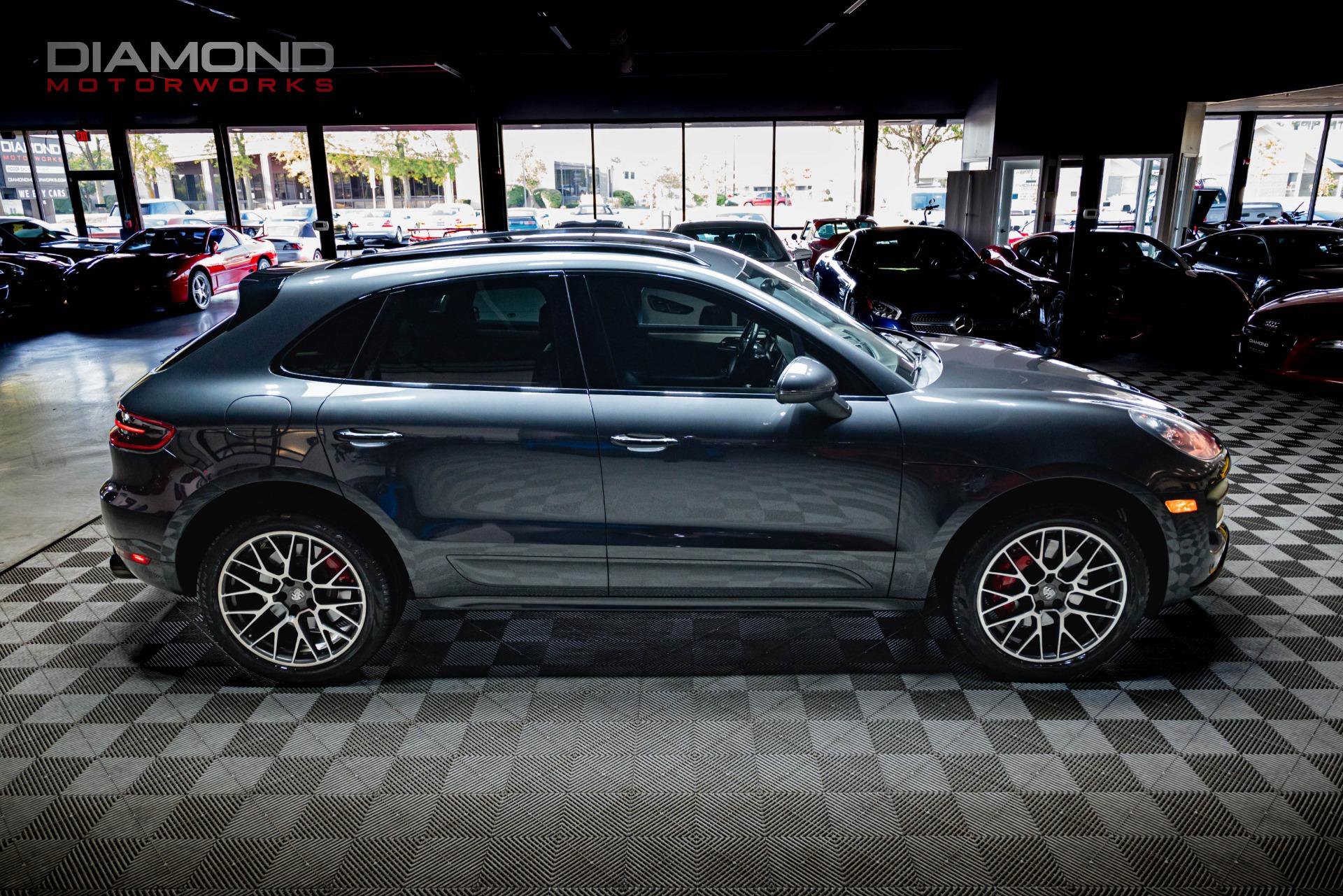 Used 2018 Porsche Macan Turbo image 50