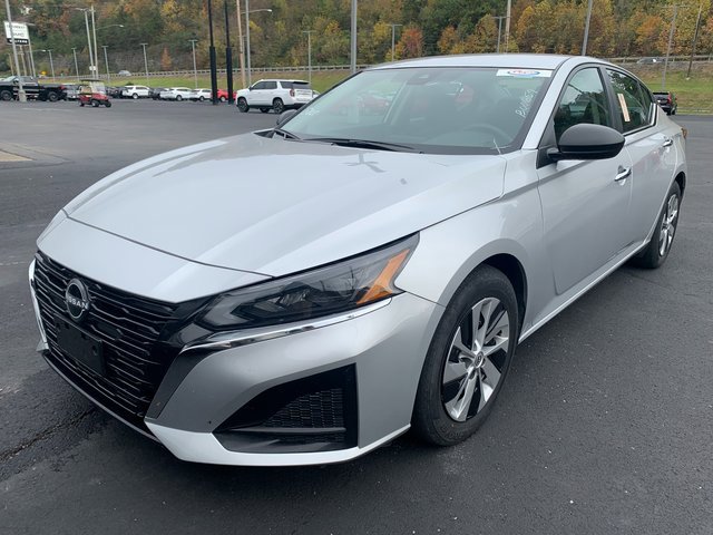 Used 2024 Nissan Altima 2.5 S image 17