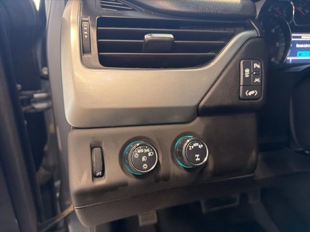 Used 2018 Chevrolet Tahoe LT image 23