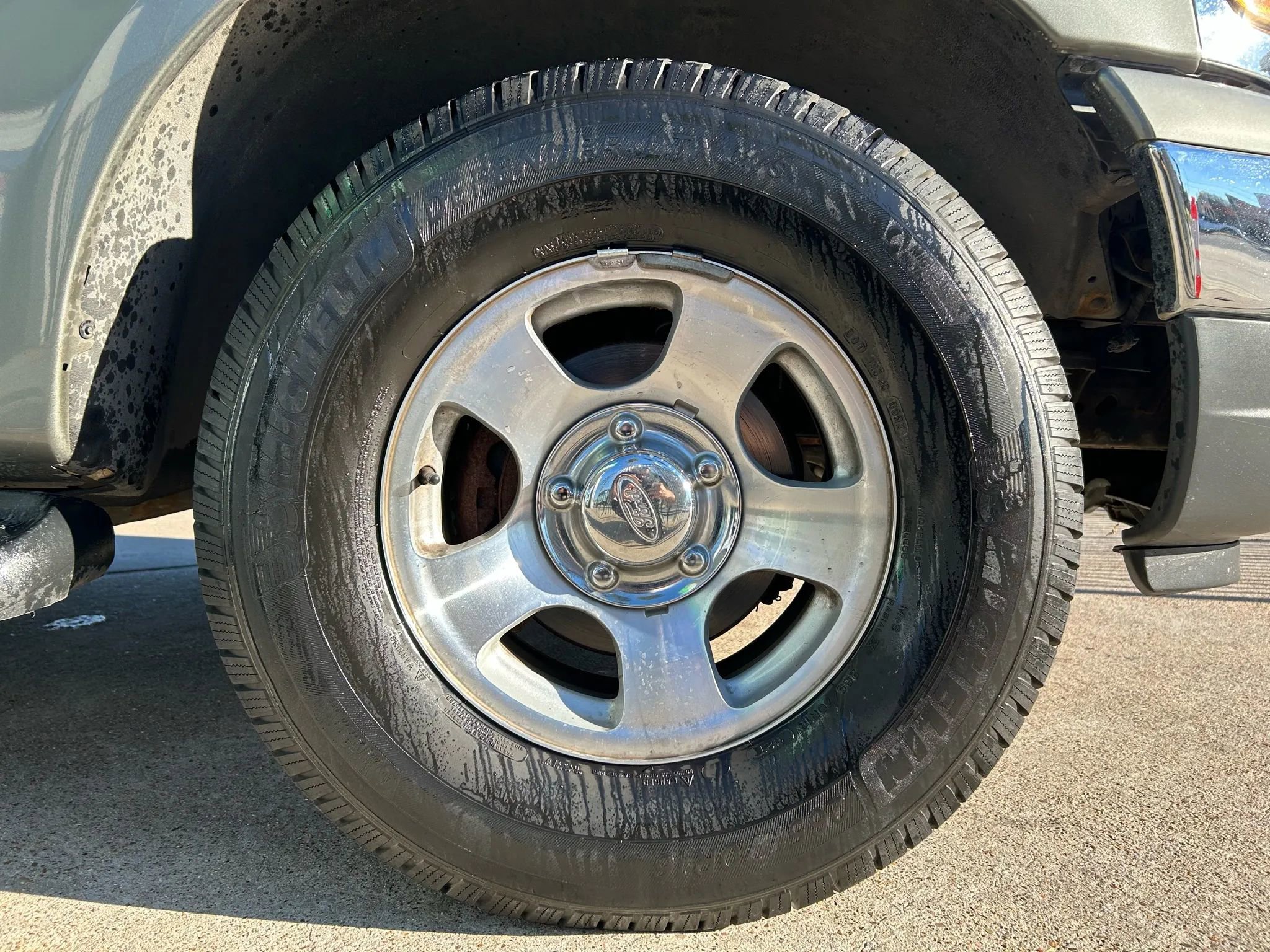Used 1999 Ford Expedition XLT RWD image 30