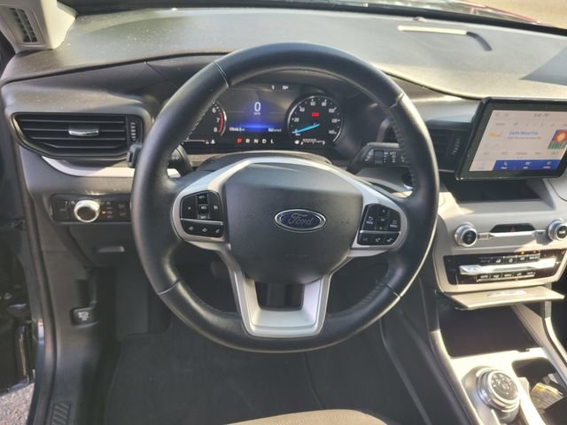 Certified 2023 Ford Explorer XLT image 30