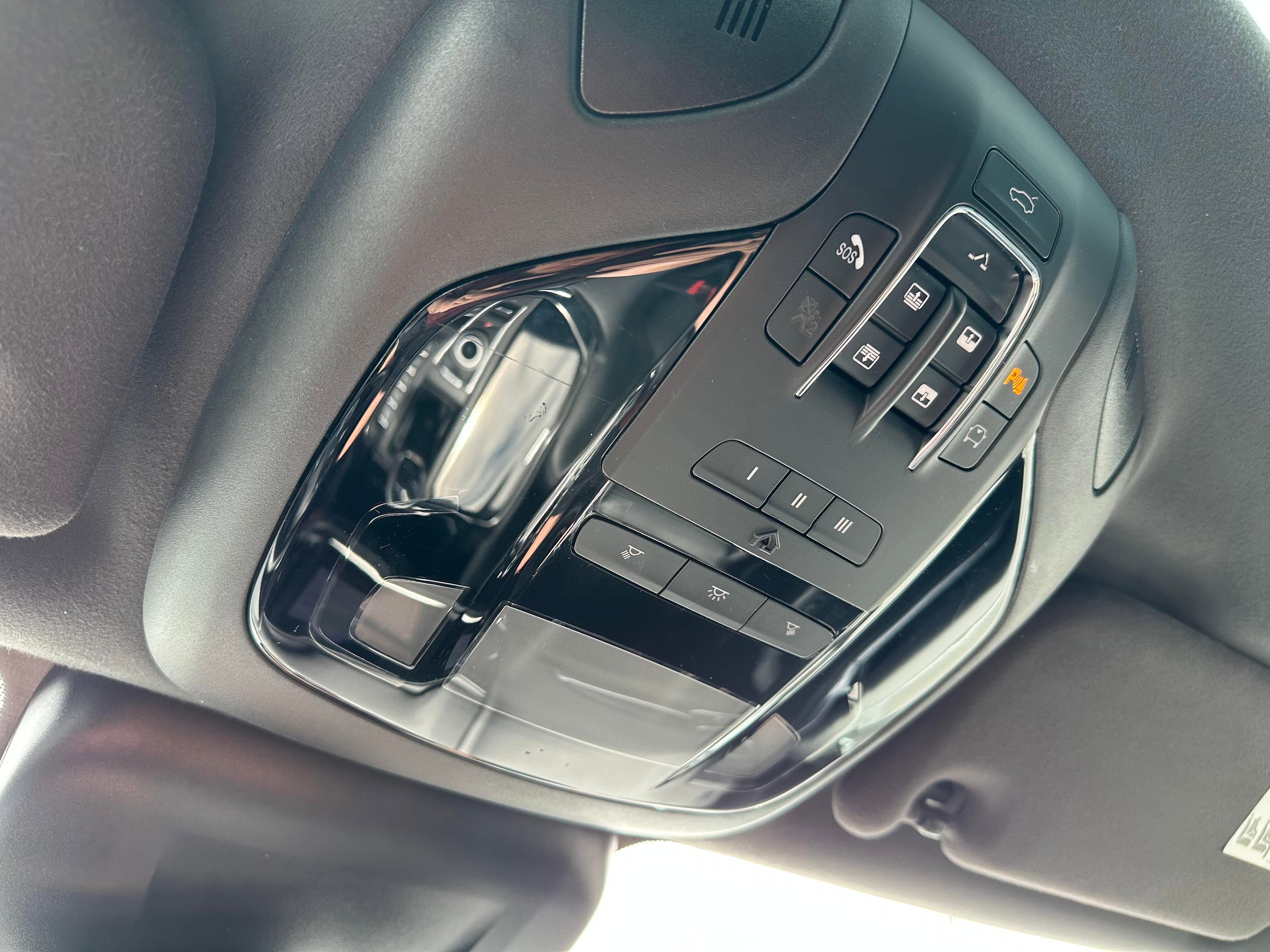 Used 2023 Maserati Levante Modena image 30