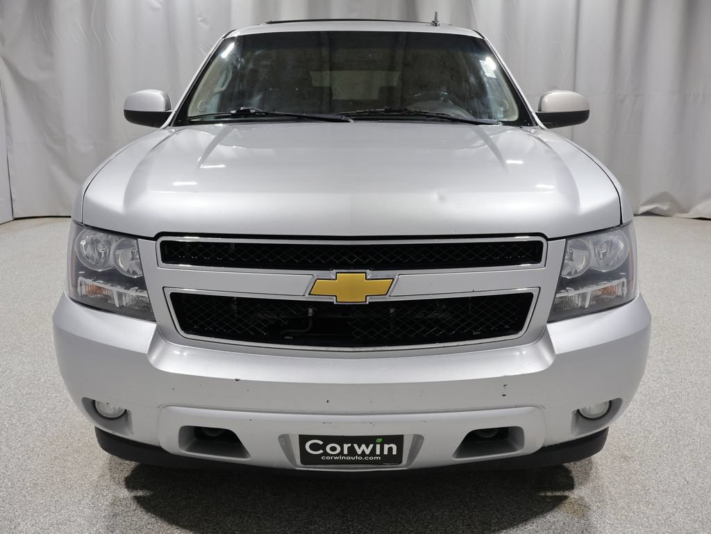 Used 2013 Chevrolet Suburban LT w/ Luxury Package AWD/4WD image 17