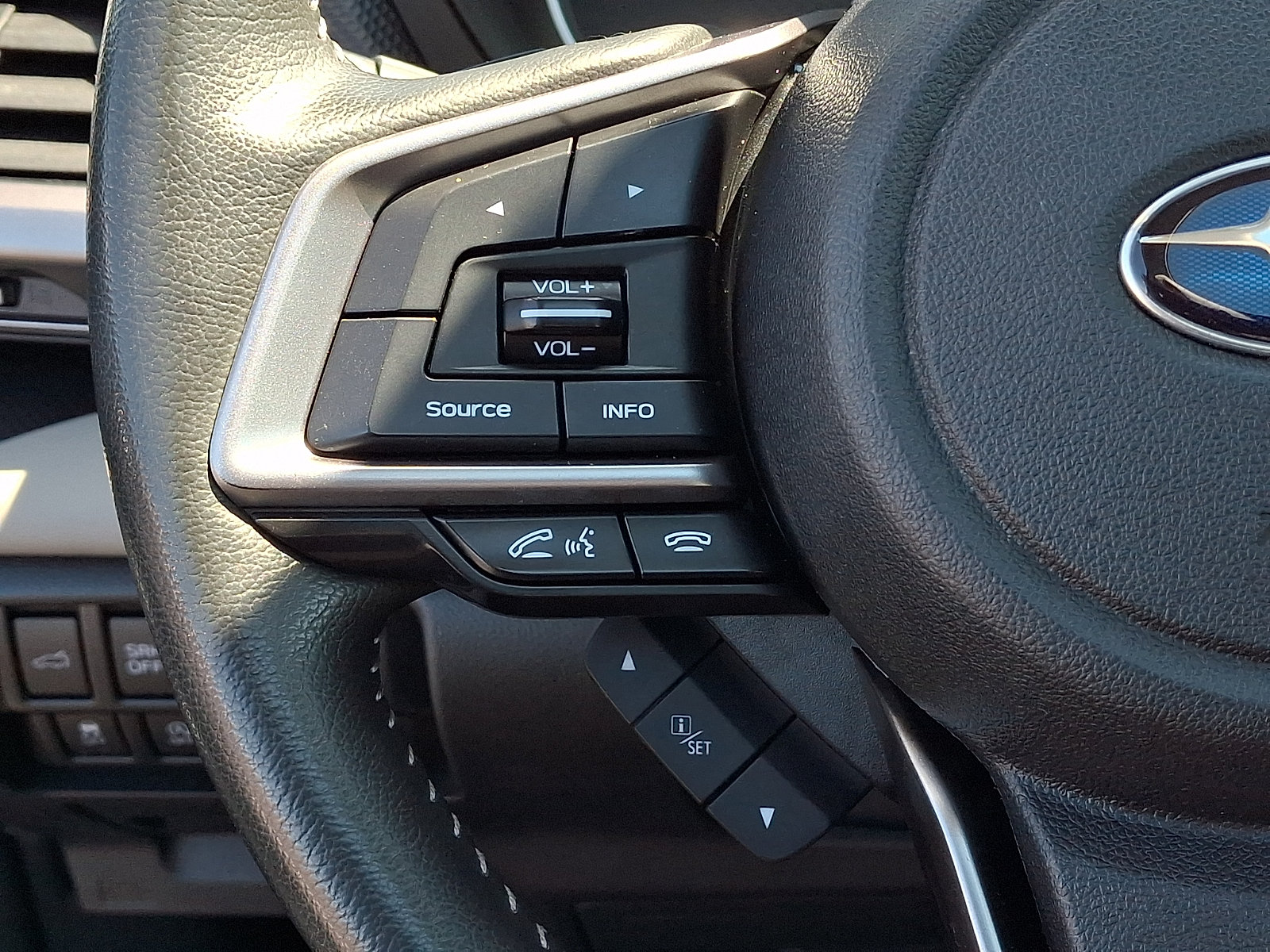 Certified 2023 Subaru Forester Limited AWD/4WD image 24