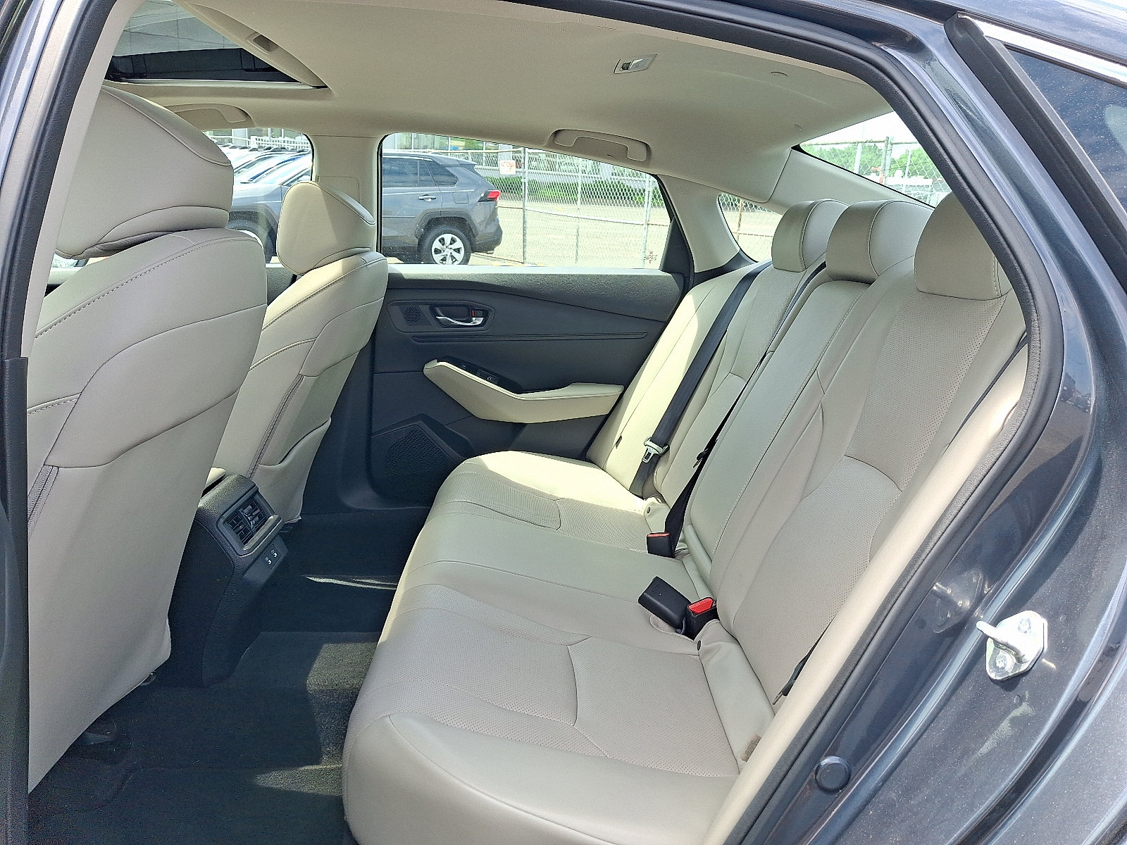 Used 2023 Honda Accord Touring image 11