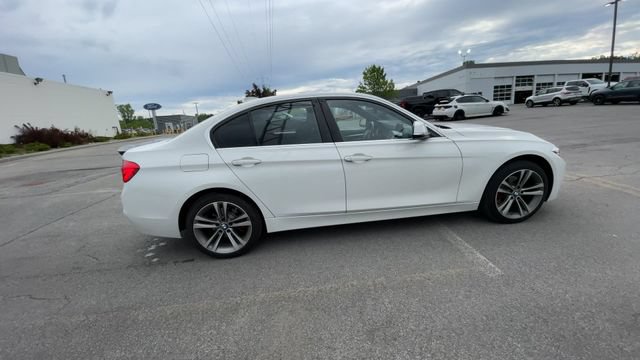 Used 2018 BMW 330i xDrive Sedan AWD/4WD image 10