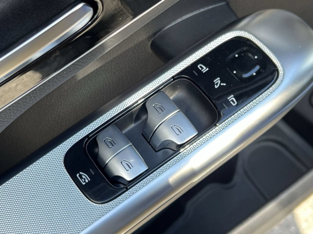 Certified 2026 Mercedes-Benz GLC 300 4MATIC image 13