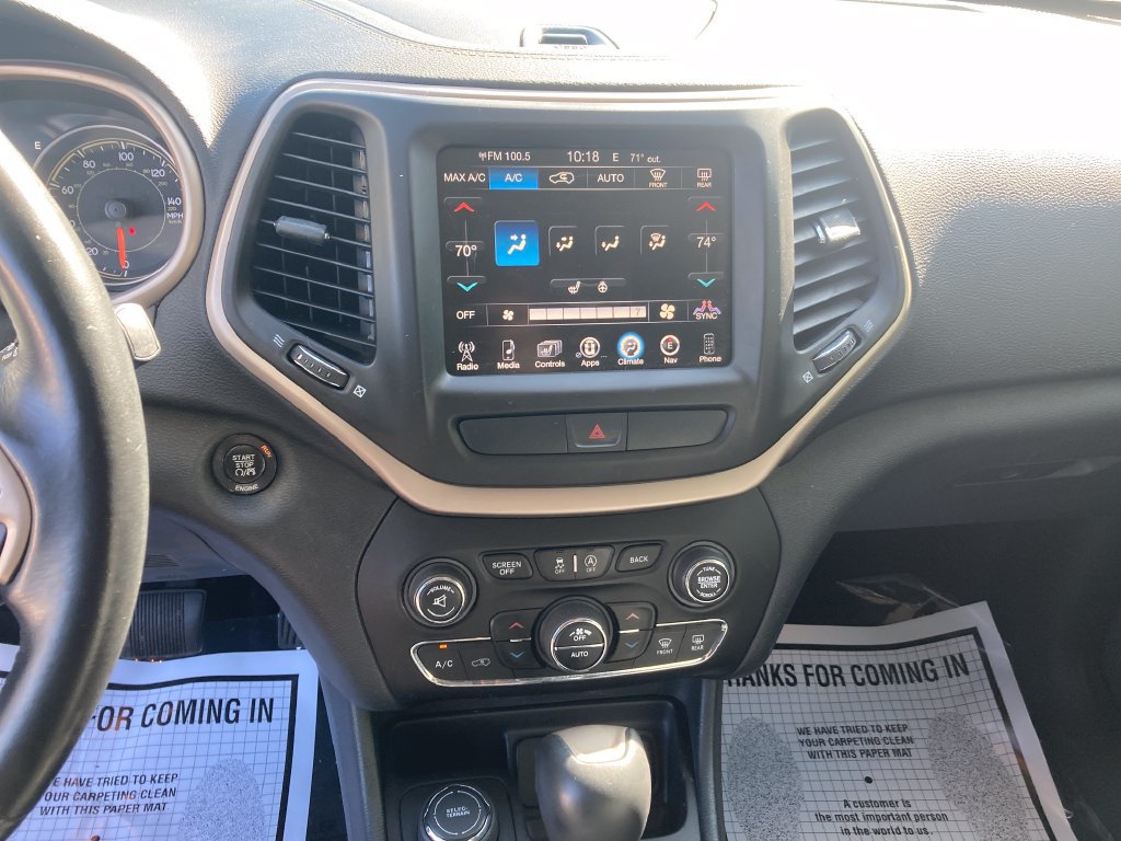 Used 2016 Jeep Cherokee Limited AWD/4WD image 22