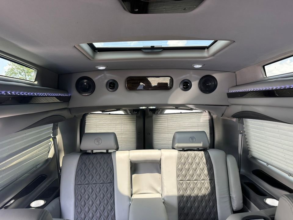 New 2025 Ford Transit 150 Low Roof AWD image 33