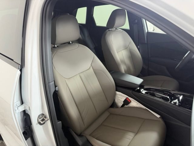 New 2026 Audi Q3 quattro 2.0T AWD/4WD image 24