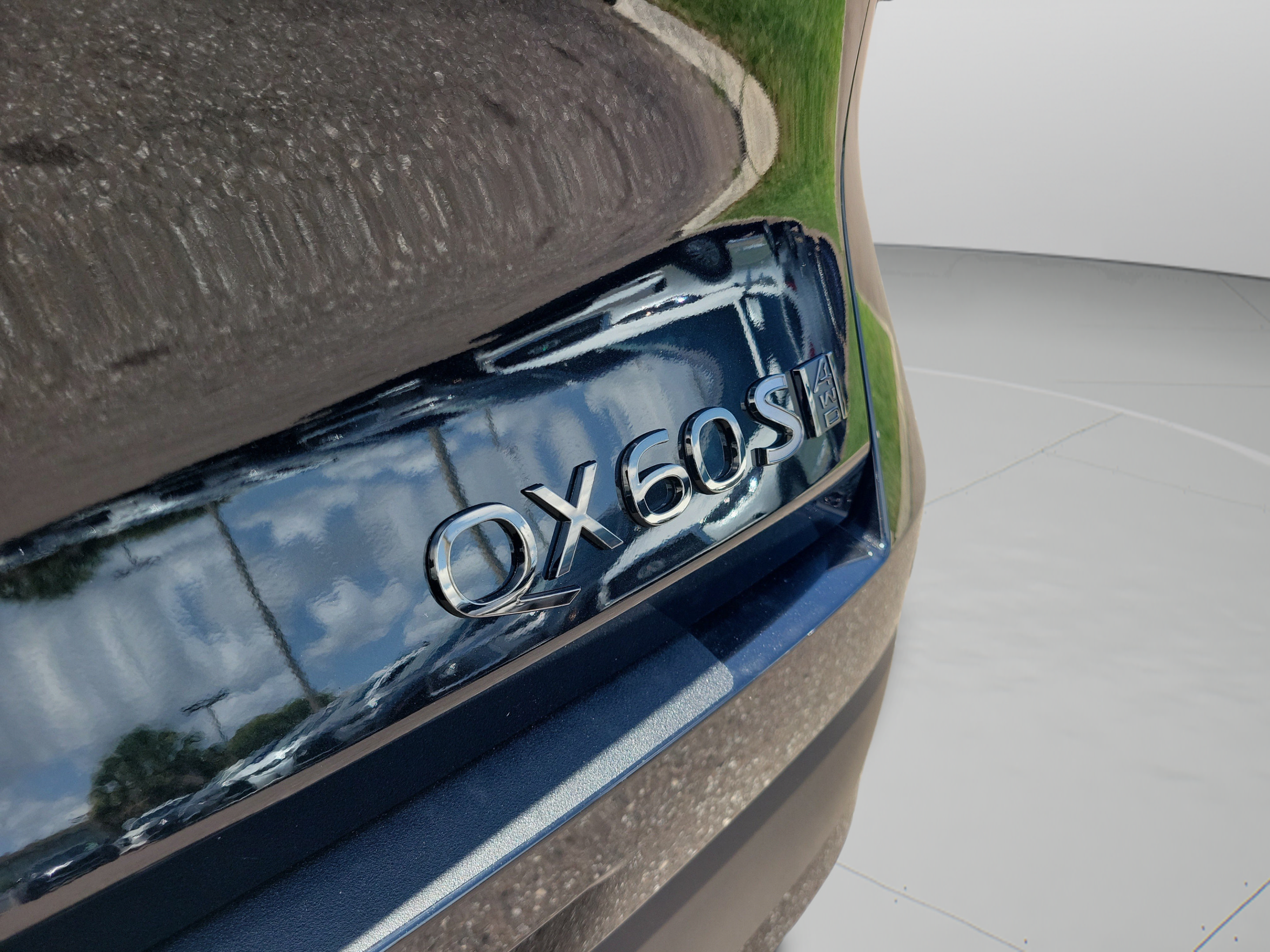 New 2026 INFINITI QX60 Sport w/ Dark Cargo Package AWD/4WD image 30