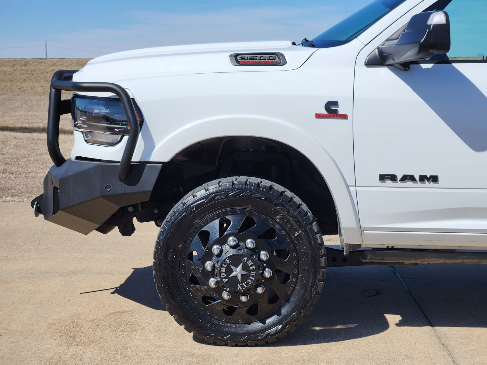 Used 2022 RAM 3500 Limited image 13