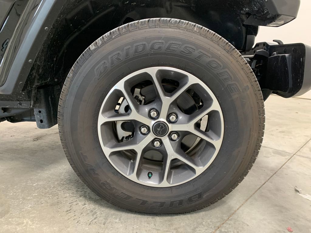 Used 2024 Jeep Gladiator Sport image 13