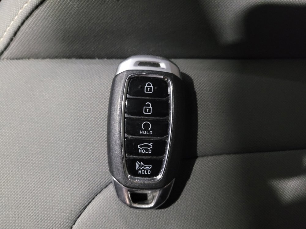 Used 2023 Hyundai Elantra SEL w/ Cargo Package FWD image 32