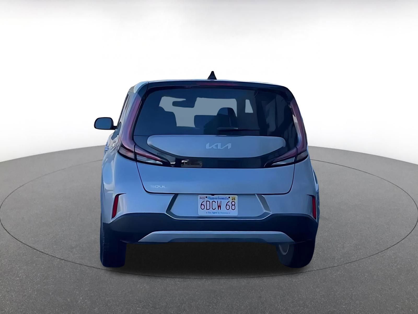 Used 2025 Kia Soul LX w/ LX Technology Package image 12