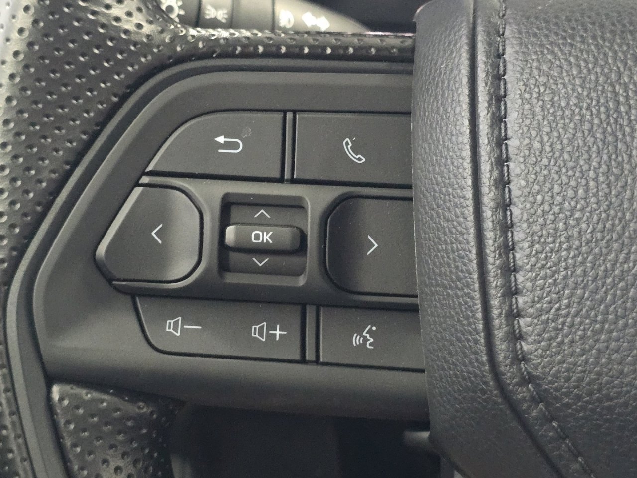 New 2026 Toyota Tacoma SR5 AWD/4WD image 31
