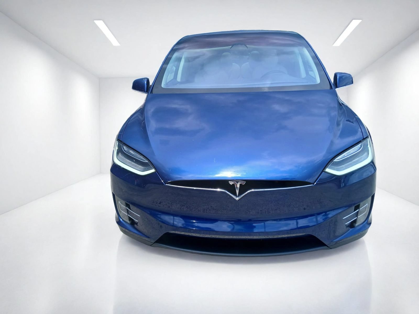 Used 2017 Tesla Model X 100D AWD/4WD image 3