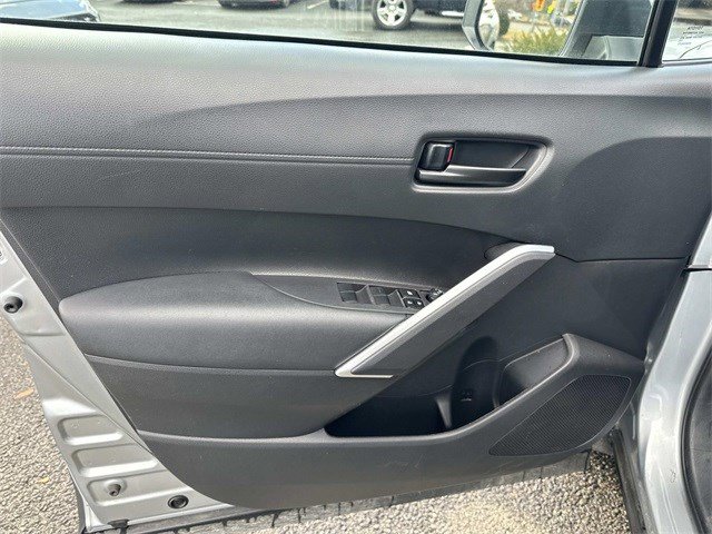 Used 2024 Toyota Corolla Cross LE image 15