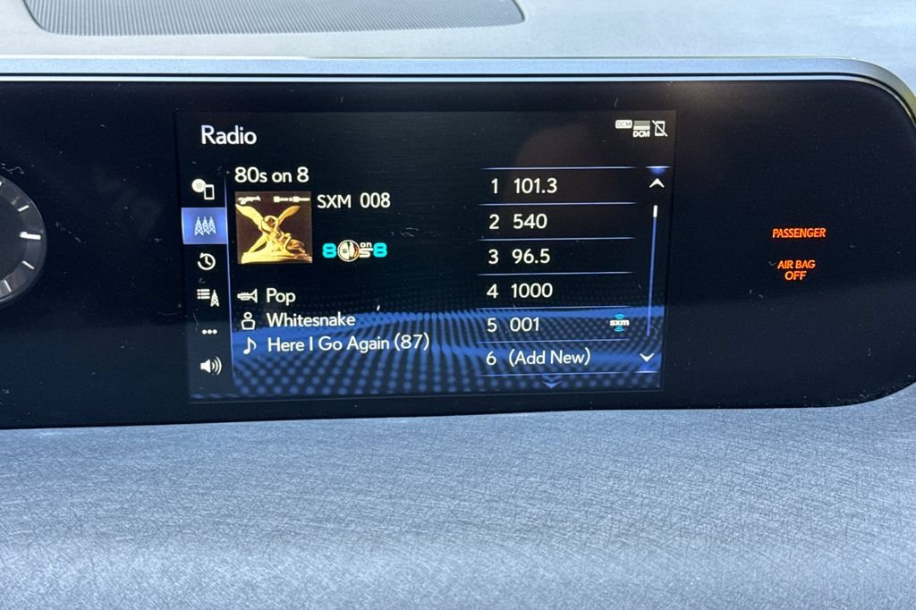 Used 2019 Lexus UX 200 w/ Premium Package FWD image 17
