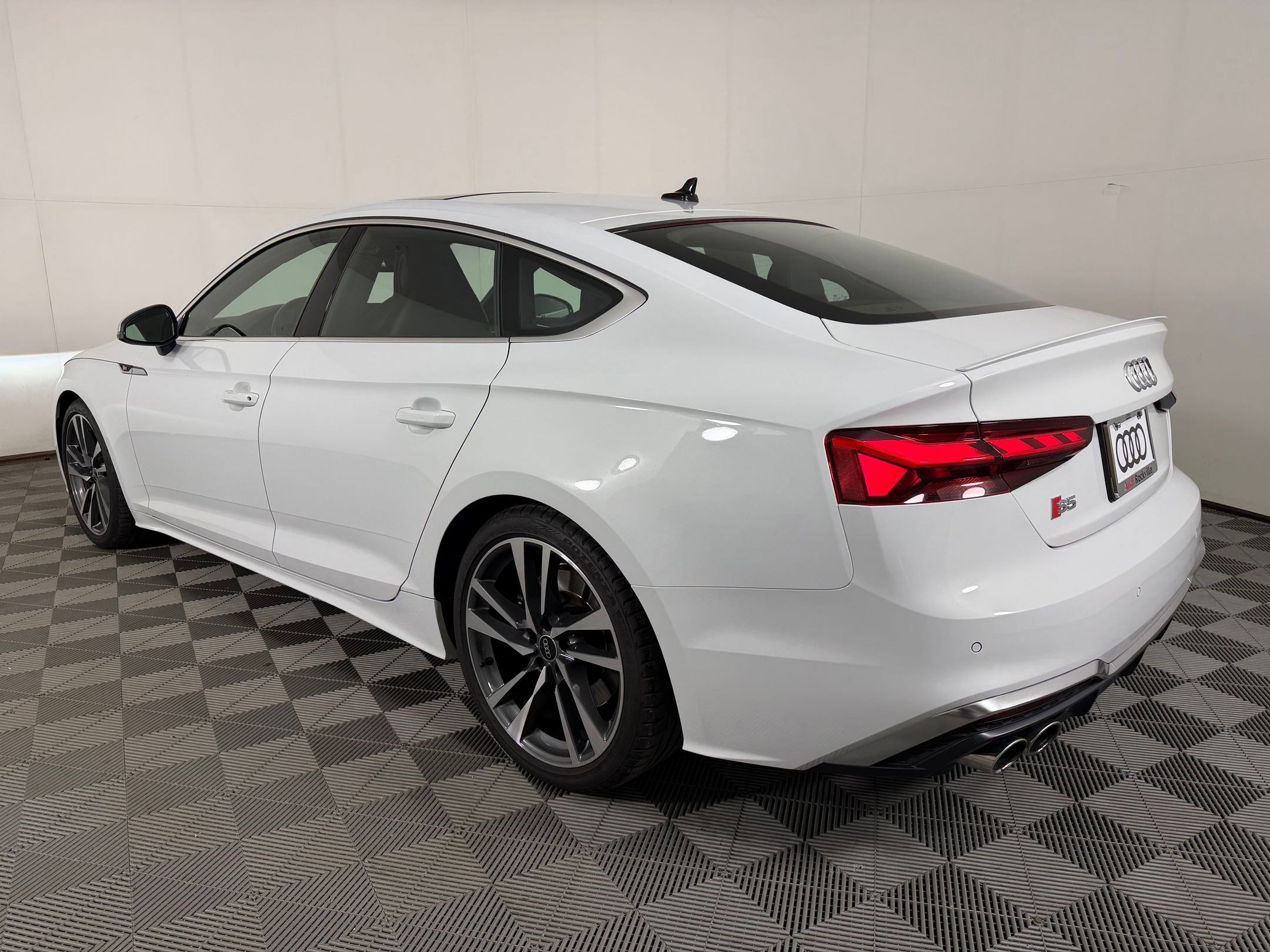 Certified 2022 Audi S5 Premium AWD/4WD image 3