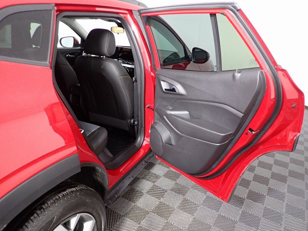 New 2026 Chevrolet Trax LT w/ LT Convenience Package image 28