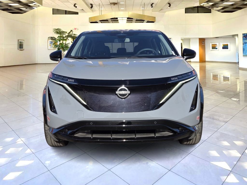Used 2024 Nissan Ariya AWD image 2