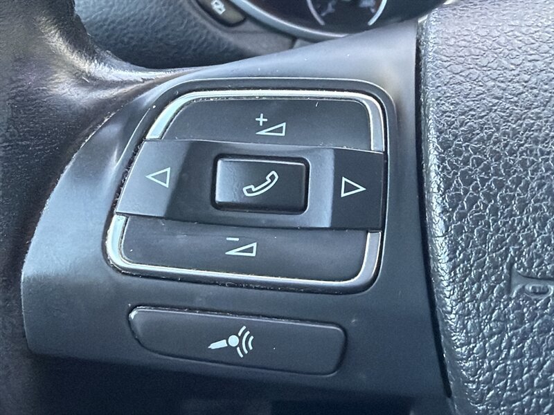 Used 2012 Volkswagen Jetta S FWD image 25
