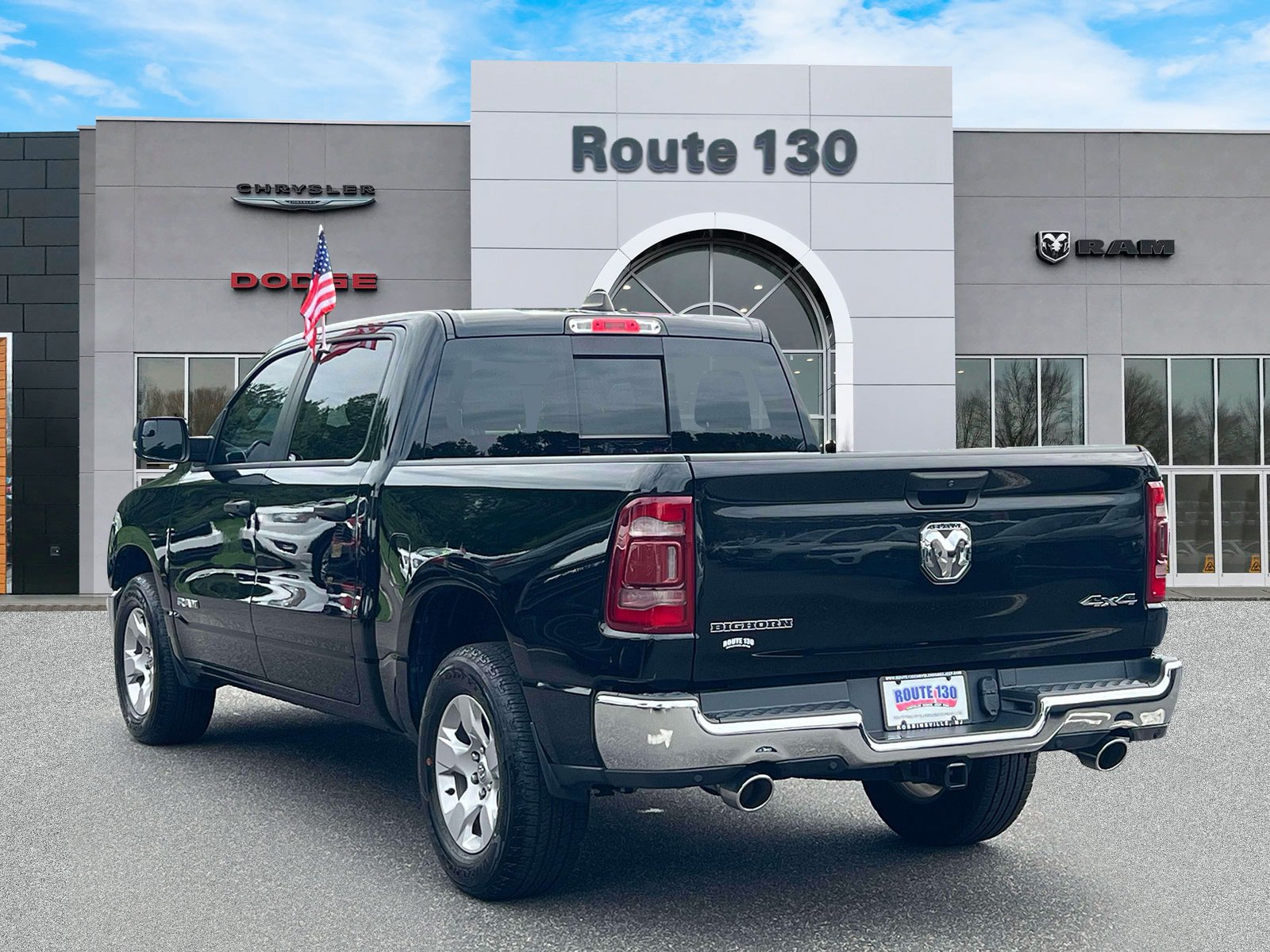 Used 2023 RAM 1500 Big Horn AWD/4WD image 3