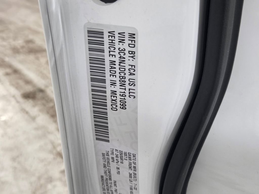 Certified 2022 Jeep Compass Limited image 25