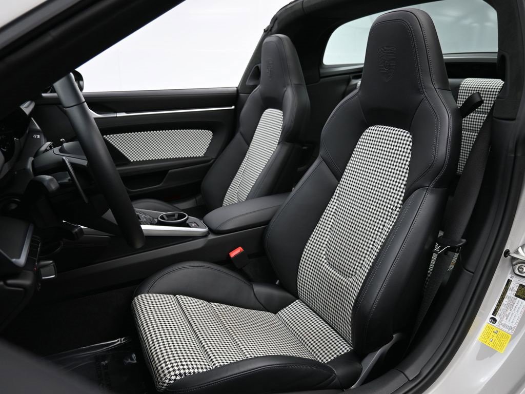 Used 2024 Porsche 911 Targa 4S image 5